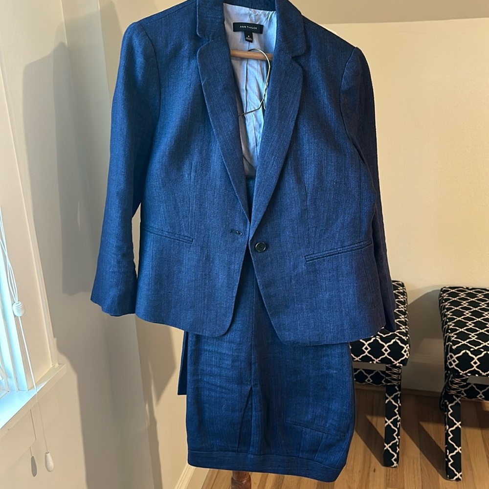 100% linen Ann Taylor suit